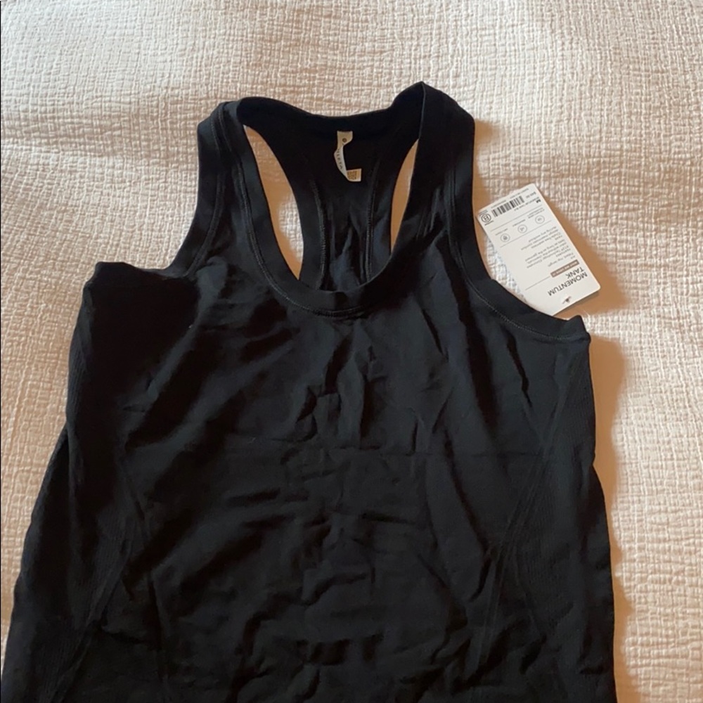 Momentum tank